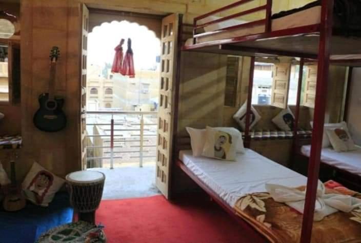 Resting Love Hostel Джайсалмер Екстериор снимка